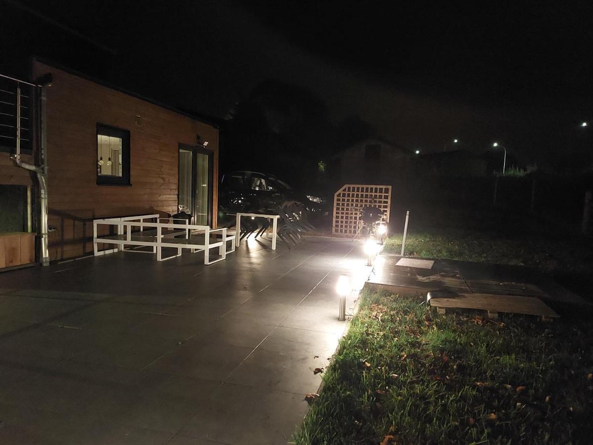 Le Reposoir Maison Spacieuse Avec Feu Au Bois Bertogne Luaran gambar