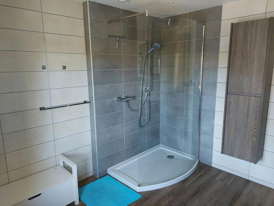 Le Reposoir Maison Spacieuse Avec Feu Au Bois Bertogne Luaran gambar