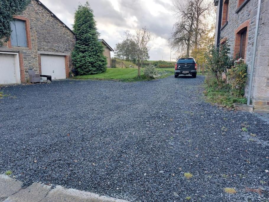 Le Reposoir Maison Spacieuse Avec Feu Au Bois Bertogne Luaran gambar